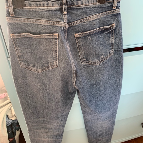 SUPER CUTE ZARA JEANS SIZE 6- SOLD OUT ONLINE NWT - Picture 3 of 5